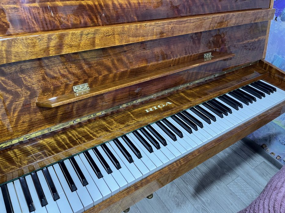Фортепиано РИГА  (пианино)
