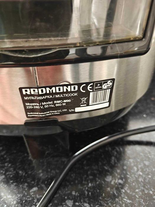 Мультиварка Redmond RMC-M90