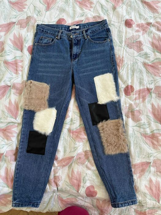 Ефектни дънки размер M