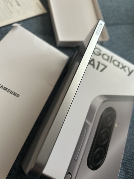 Samsung A17 6/128gb silver, новый