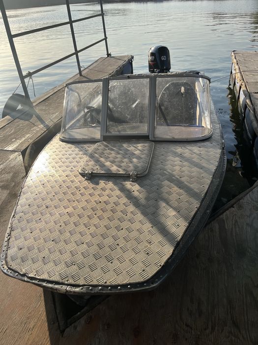 Продам лодку казанка 5м3