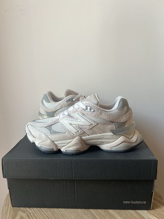 New Balance 9060 Grey