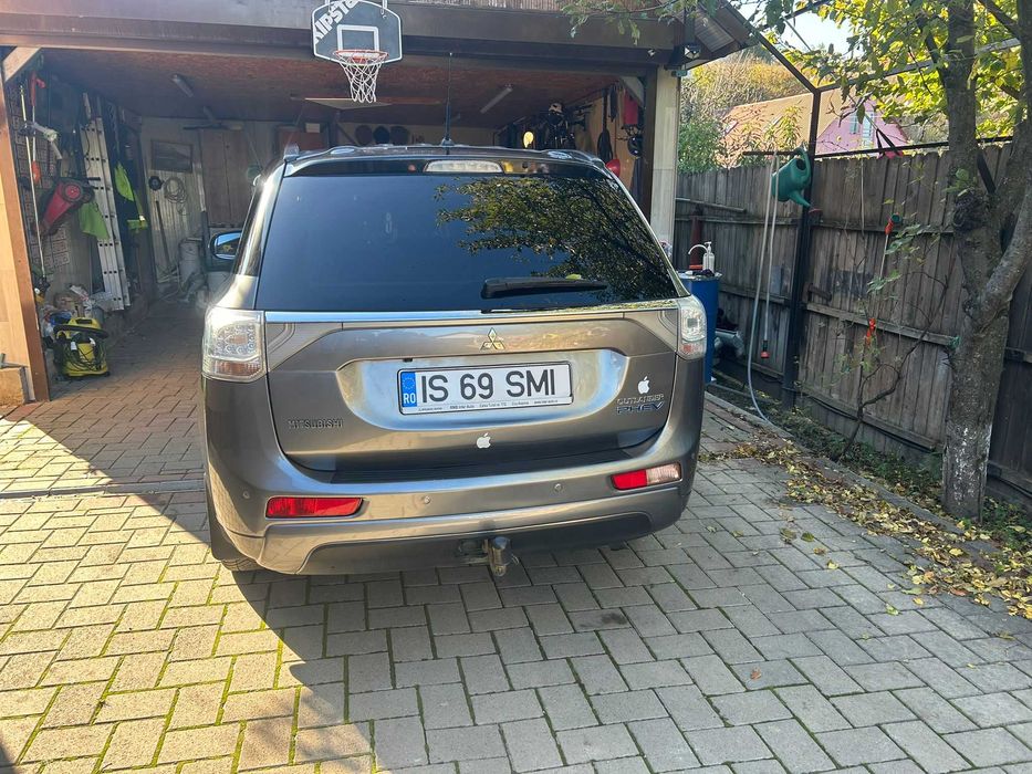 Mitsubishi Outlander PHEV