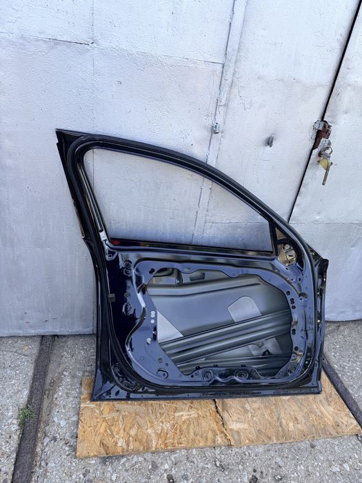 Предна лява врата за BMW G60 G61 G68 G90 M5 G99 M5  2023г-