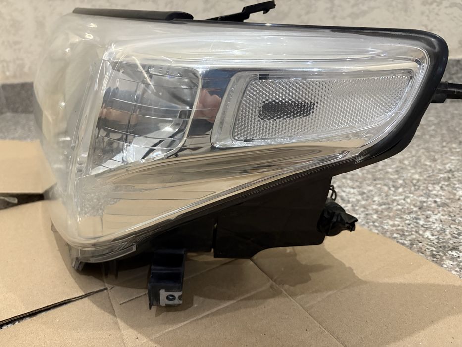 Комплект фар на ТЛК 200