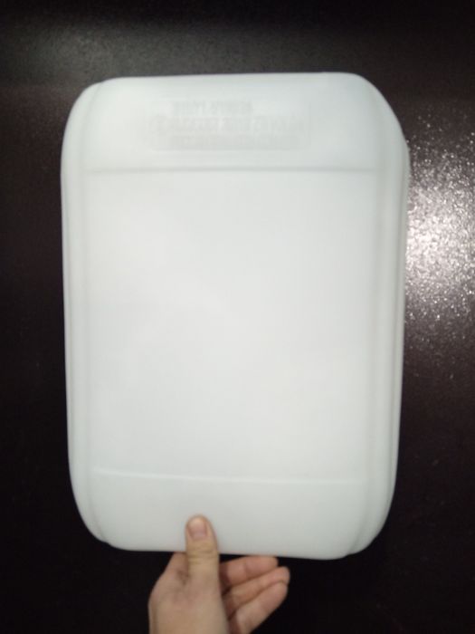 Продам канистр 20 л