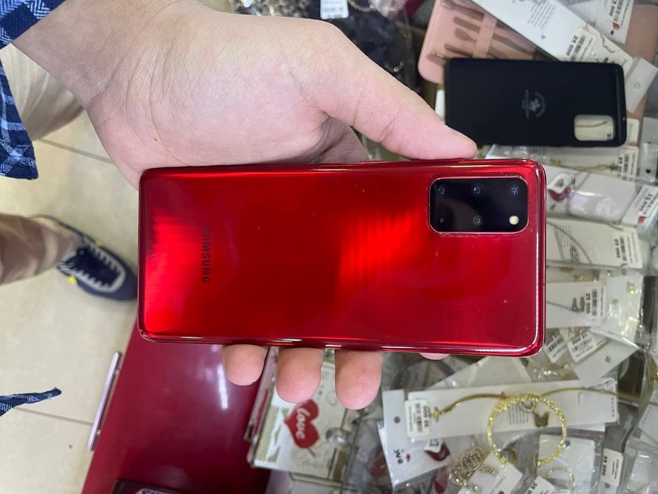 S 20 + 5g 256 g 12 g