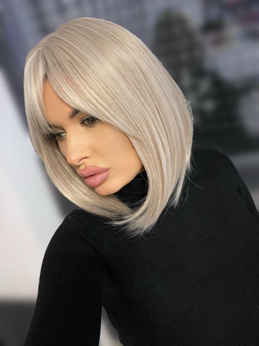 Peruca scurta blonda