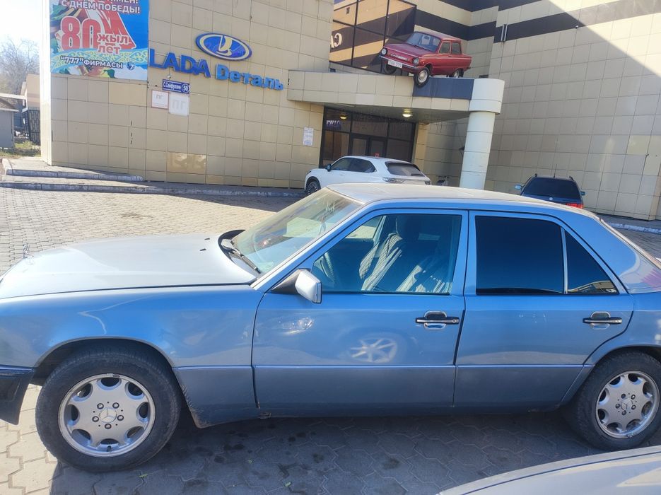 Мерседес 124 в хорошем состоянии