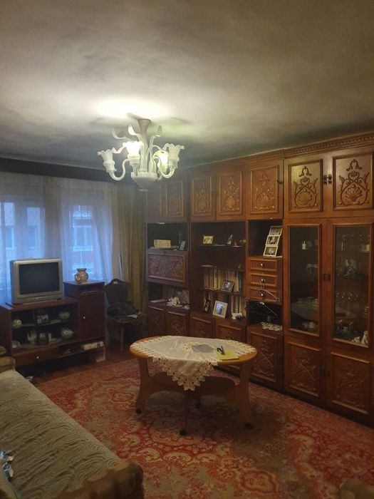 Vand apartament 2 camere