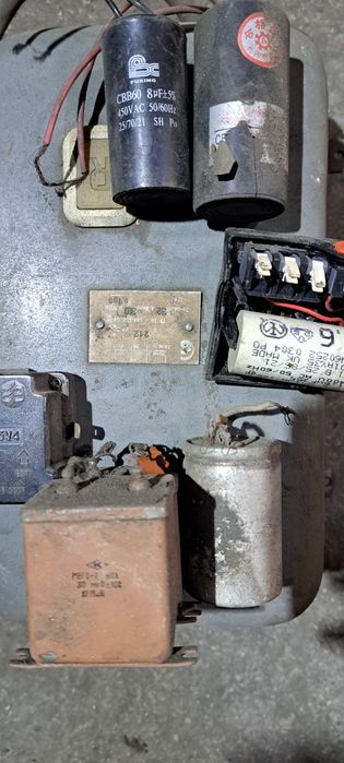 Пускатели, рубильник, конденсаторы