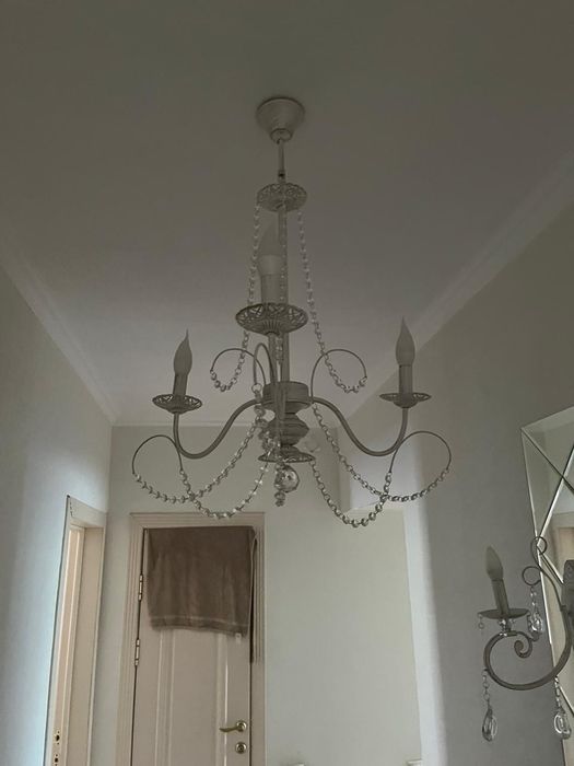 Люстры 2 шт по 3 лампы