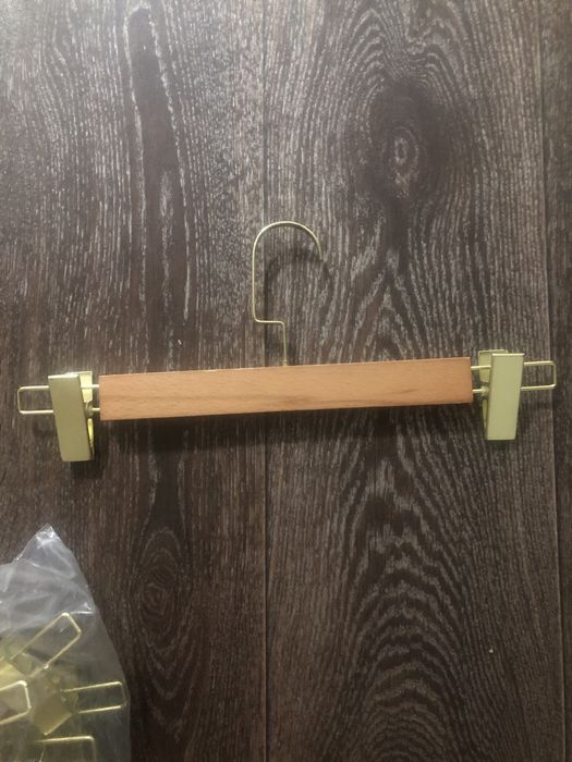 Вешалки с прищепкой