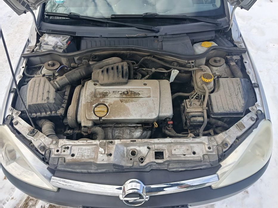 Продава се на Части Opel Corsa C