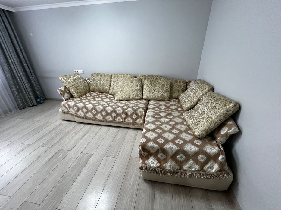 Продается диван большой