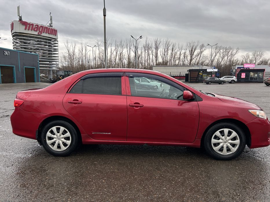 Продам Тойота Каролла 2010г об. 1.8