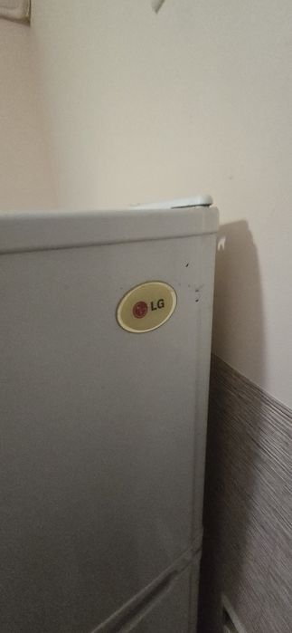 Продам холодильник в работающим состоянии