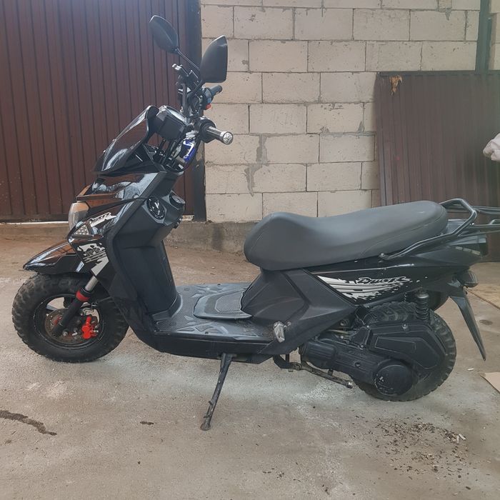 Продаю скутер на ходу