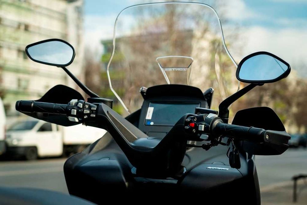 Maxiscuter Daytona Zontes E125 ABS, - Permis B, comod, '' Rate ''