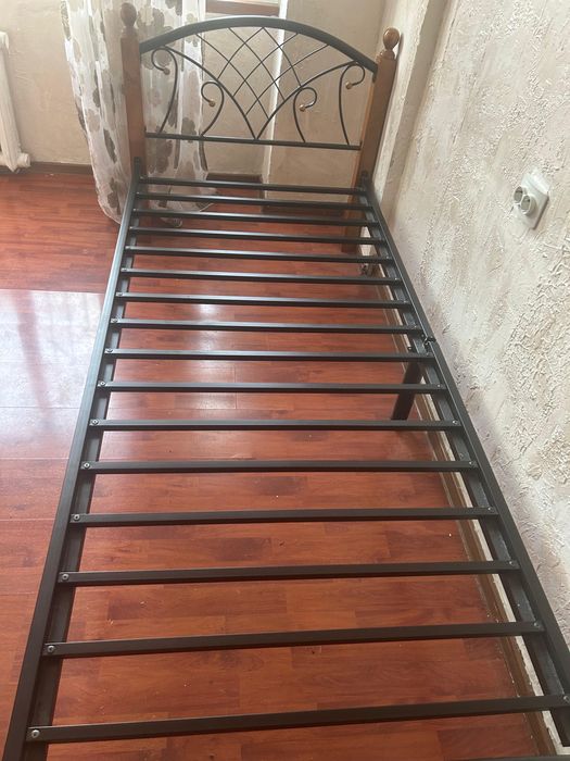 Продам кровать