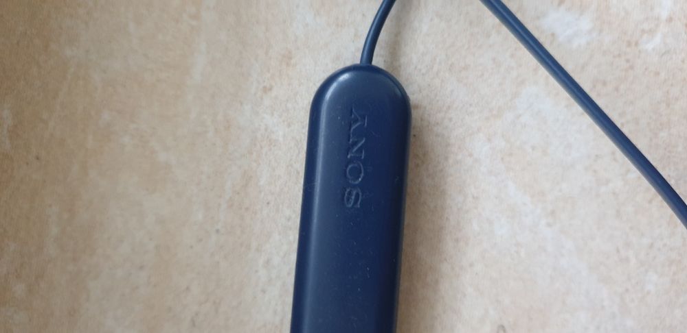 Vand casti sony Bluetooth