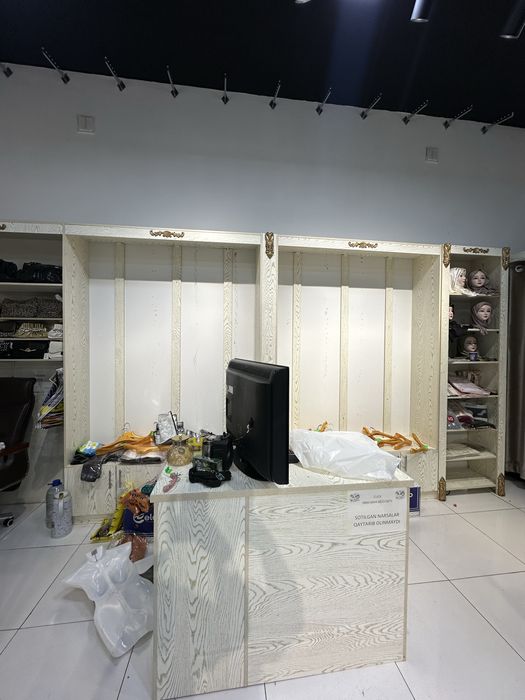 Айоллар магазини учун таёр полка