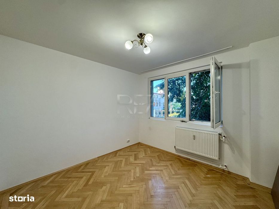 2 camere renovat, vedere pe spate, Mihalache
