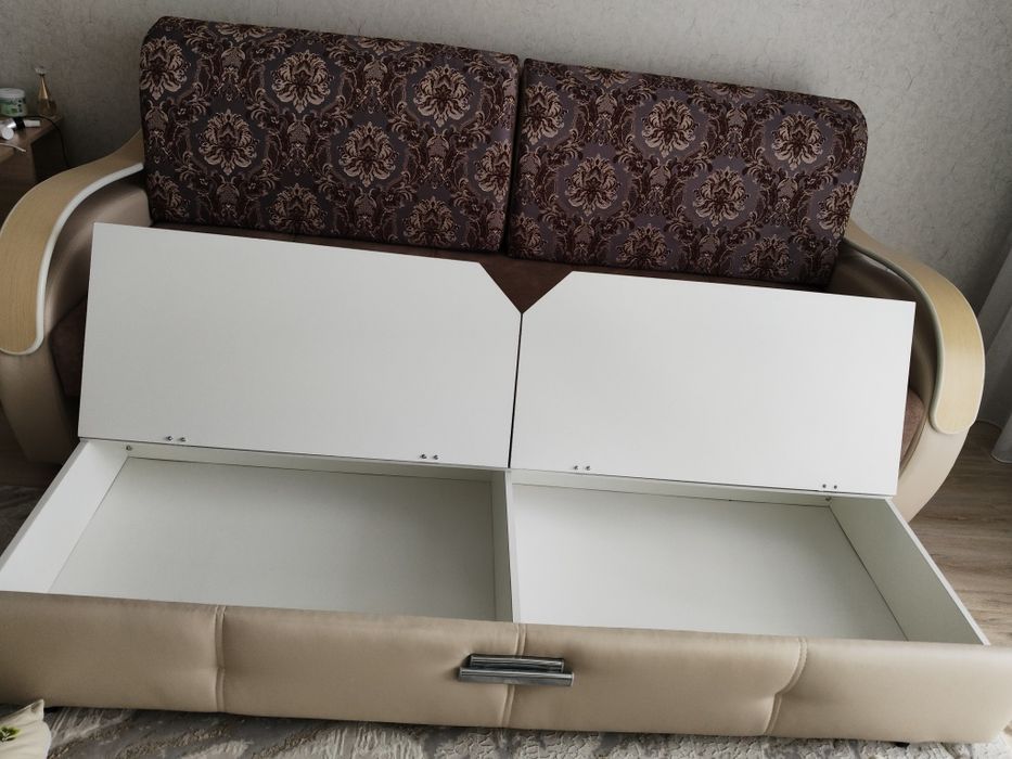 Продам диван с ортопедическим основанием