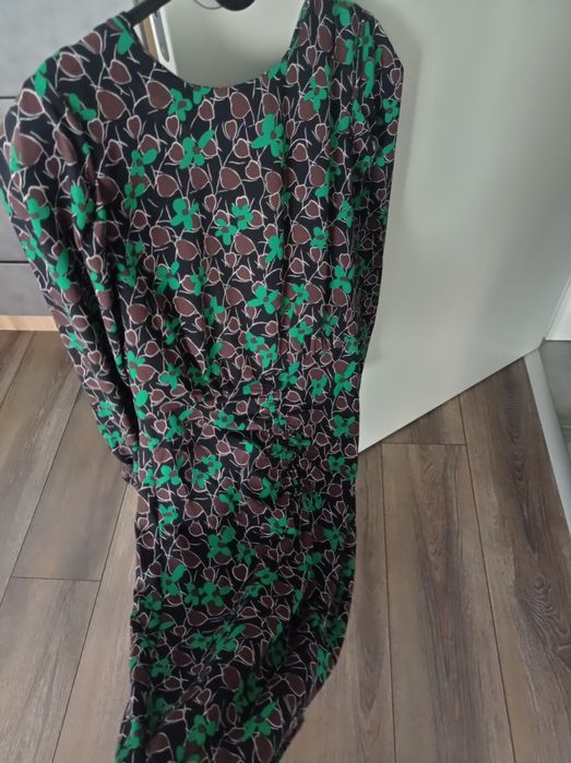 Флорална рокля Mango