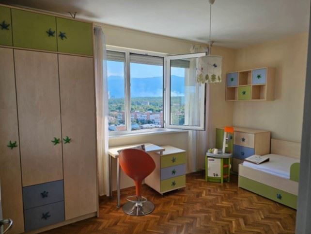 Дава се под наем Тристаен апартамент в София, Гео Милев - 93 кв.м за 647.19 € - Снимка #4