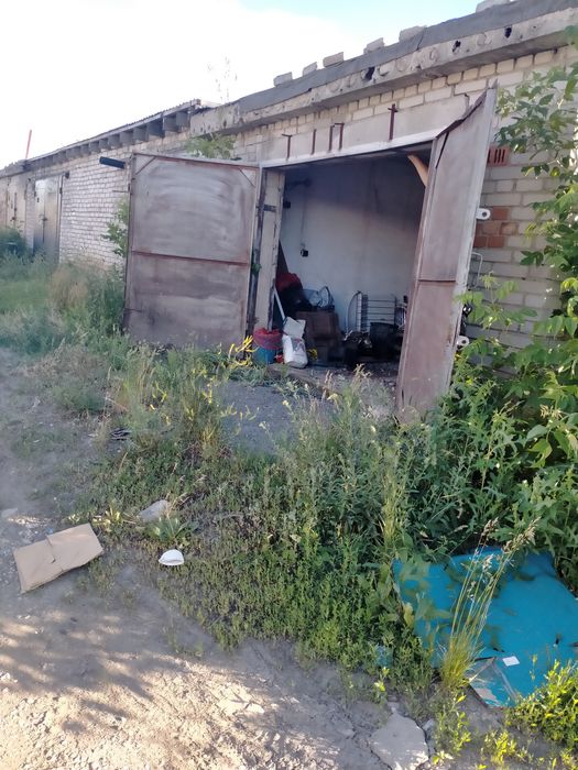 Продам гараж 700000тг