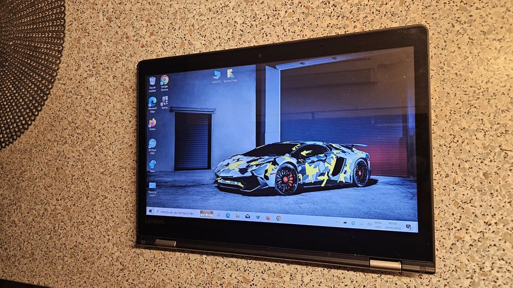 Lenovo Yoga x360, quadcore, RAM DDR4 , SSD 250gb, ecran 14inch FHD