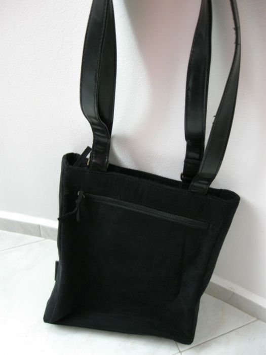 Чанта с капси