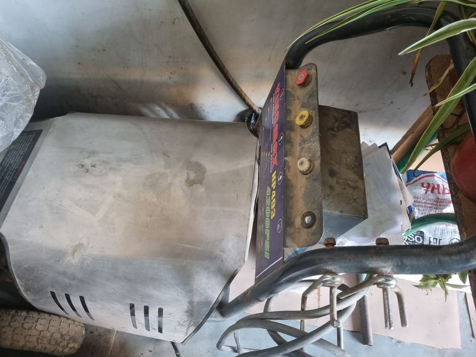 Moyka aparat bilan chang yutgich sotiladi.