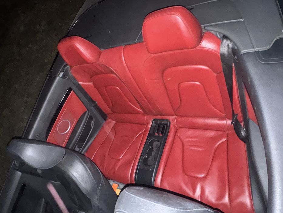 Interior audi a 5 rosu/negru