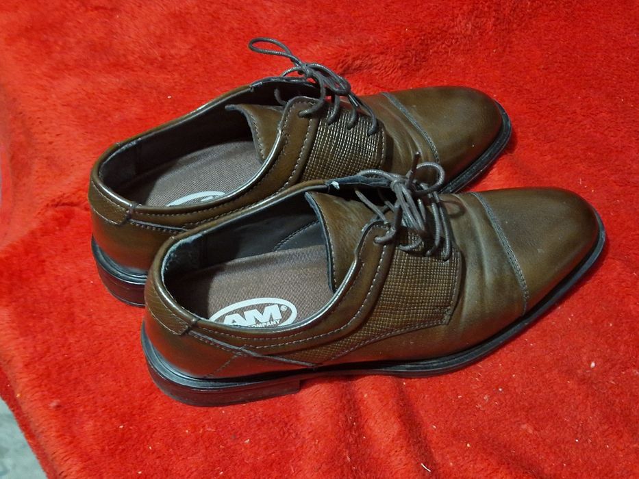 Pantofi de ocazie nr 41
