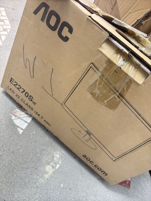 Манитор новый AOC