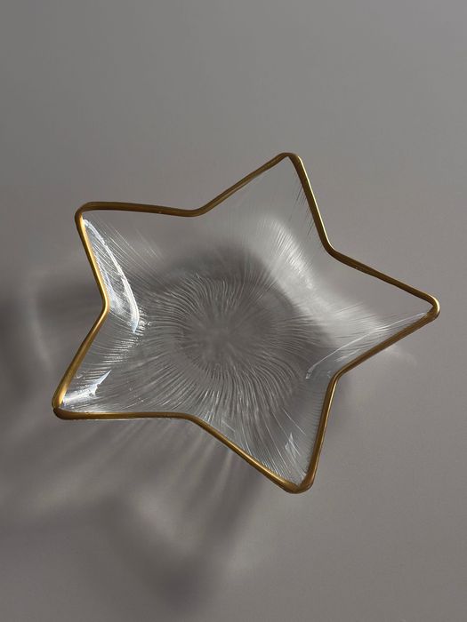 Стъклена чиния звезда