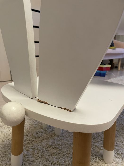 Детский стол со стулом