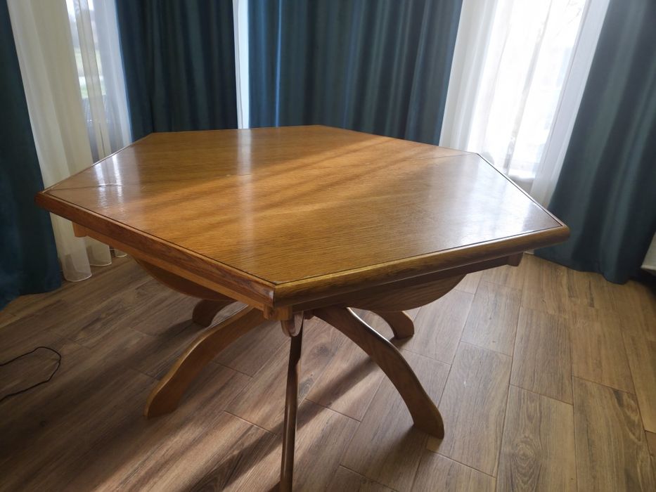 Masa stejar extensibila