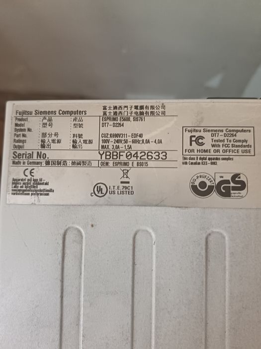 Vind unitate calculator la pachet  casetofon auto