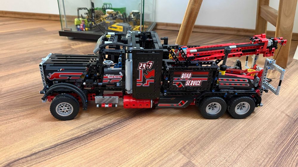 LEGO Technic 8285 Tow Truck Metallic version camion tractare
