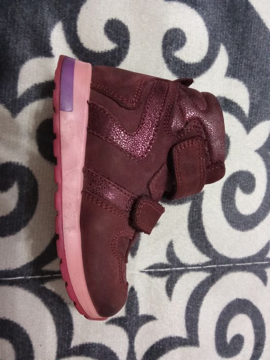 Детские ботинки на девочку