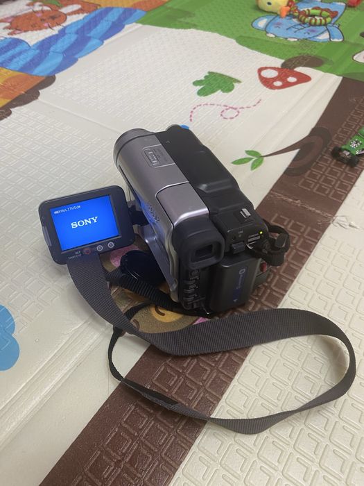 Продам Sony Handycam