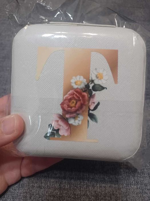 Кутия за бижута 1 НАЛИЧНА