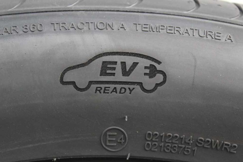 Anvelope vara noi 225/55R19, 99W, EV-Ready, Goodride