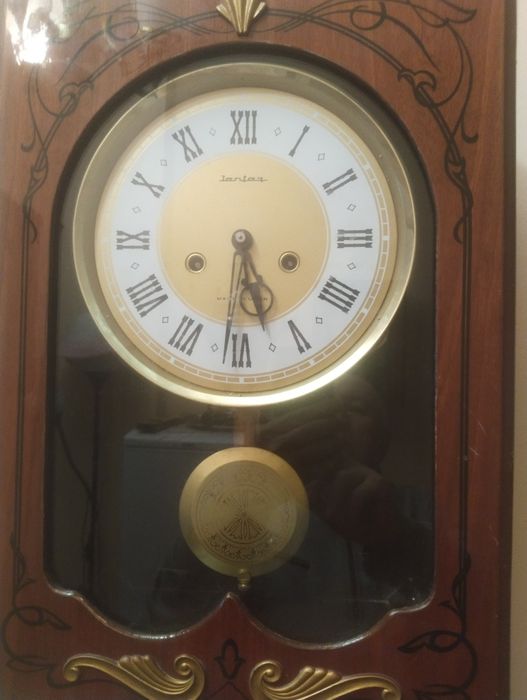 Часы настенные с боем.