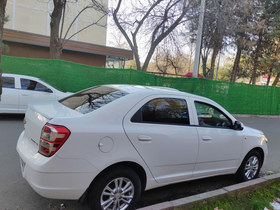 Chevrolet Cobalt 2023 — 4