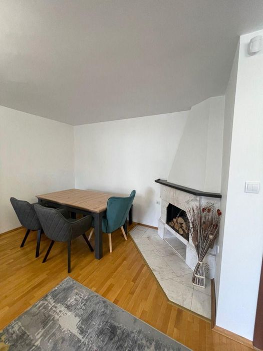 Дава се под наем Тристаен апартамент в София, Лозенец - 95 кв.м за 999 € - Снимка #4