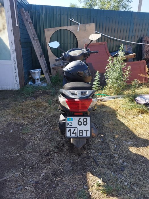 Скутер м8 срочно продам